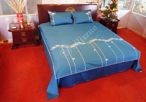Yếm đào - xanh nước biển